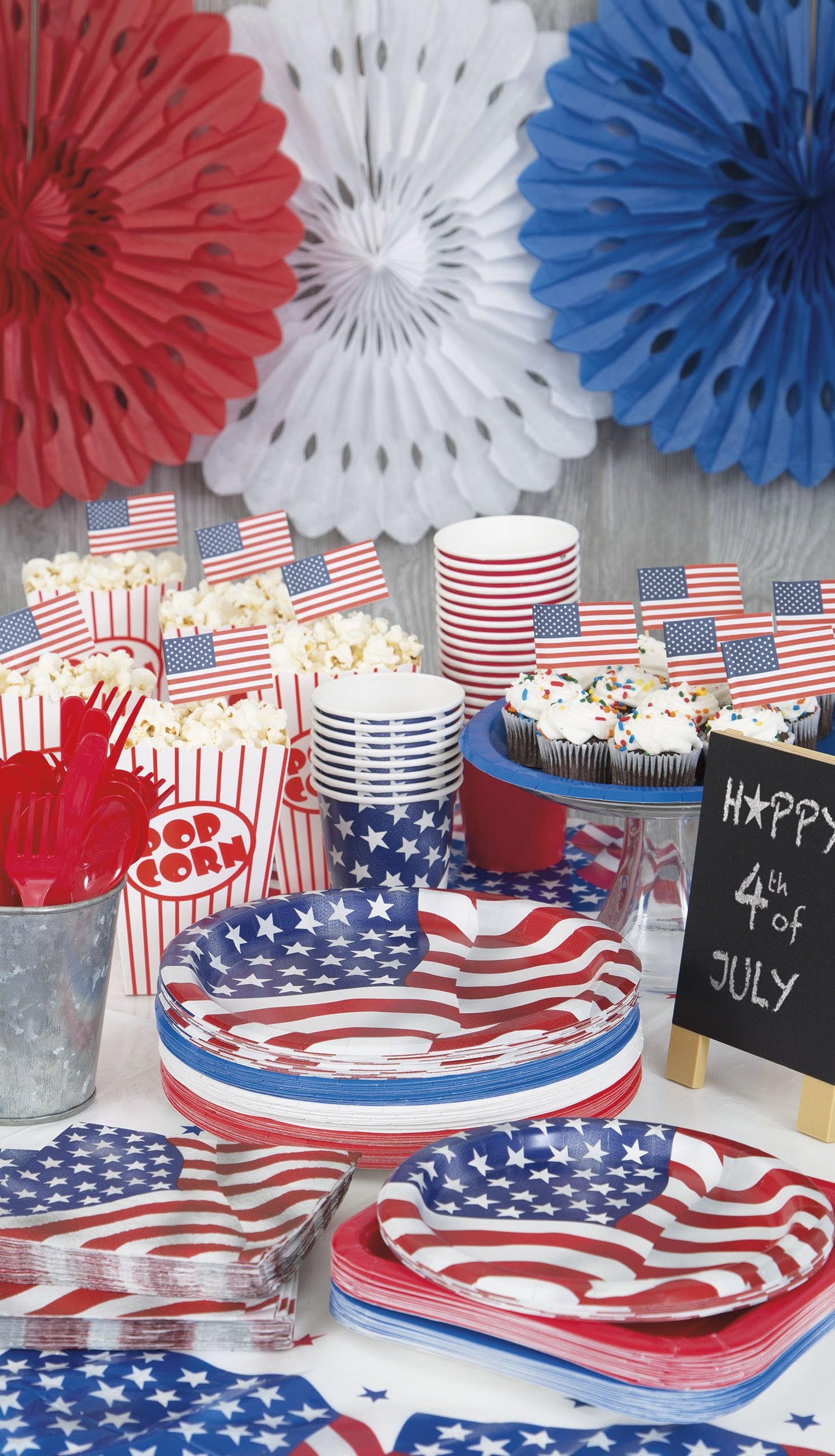 USA Flag Patriotic 4th of July Party Supplies Pack | USA Flag Plates | USA Flag Napkins | Patriotic Plates | Patriotic Napkins